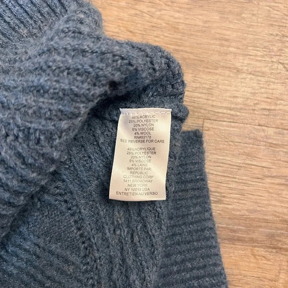 Elie Tahari • Cable Knit Turtleneck Sweater - Picture 6 of 11